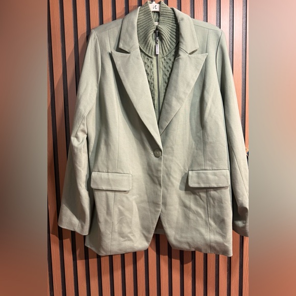 Peace love world‎ Women's Green sweater-Blazer Sz 16